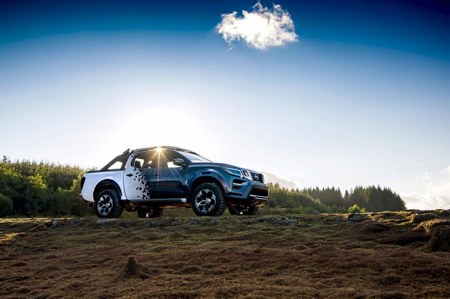  Nissan Navara Dark Sky Concept (D23) 2018 года  (фото 6 из 38)
